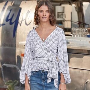 Sundance Dora Wrap Blouse In Black and White Size L